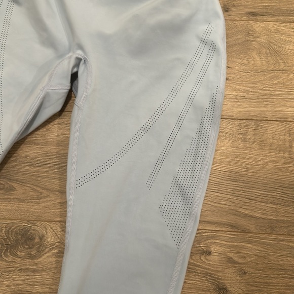 NWT Alphalete leggings 💙 - Picture 3 of 6